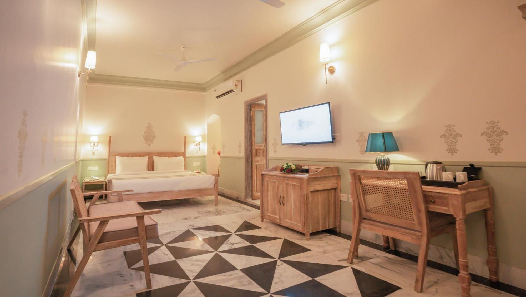 Dev Mahal - A Boutique Heritage Hotel Джайпур Екстер'єр фото