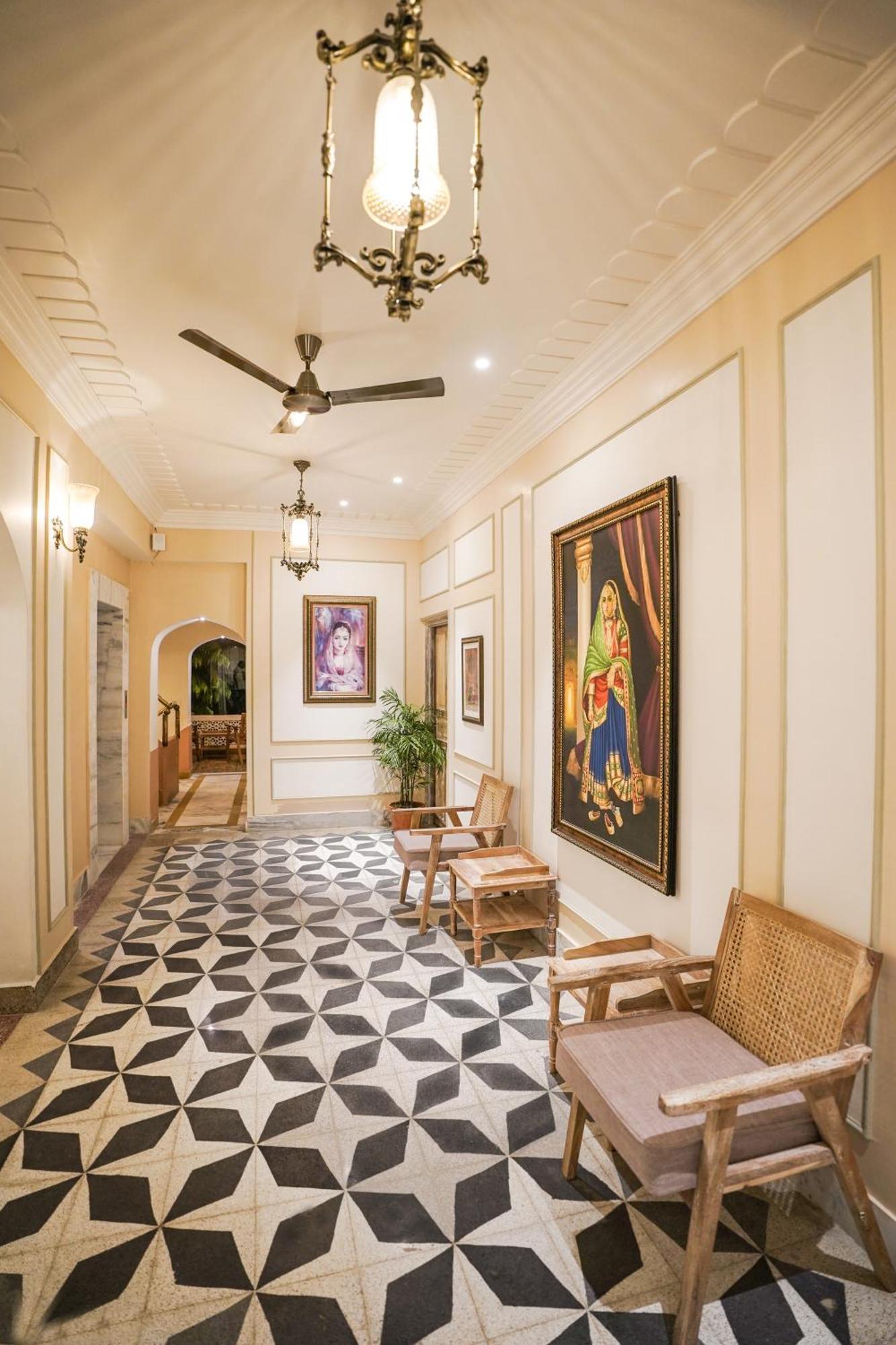 Dev Mahal - A Boutique Heritage Hotel Джайпур Екстер'єр фото